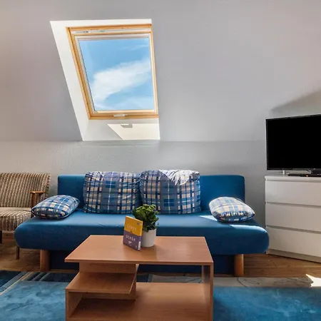 4 Apartment Groß Zicker