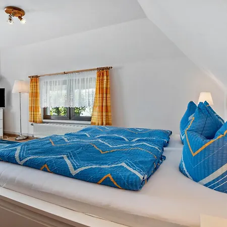 4 Apartment Groß Zicker