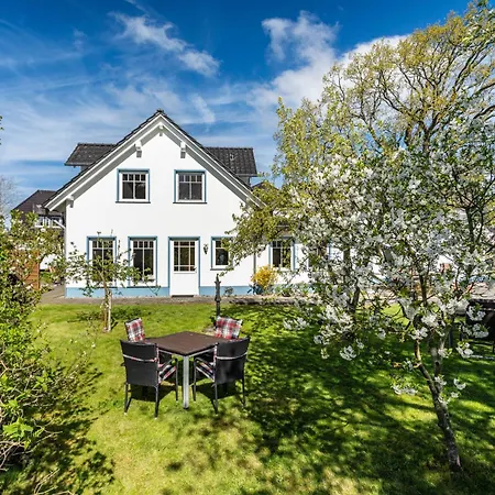 Apartmán 4 *