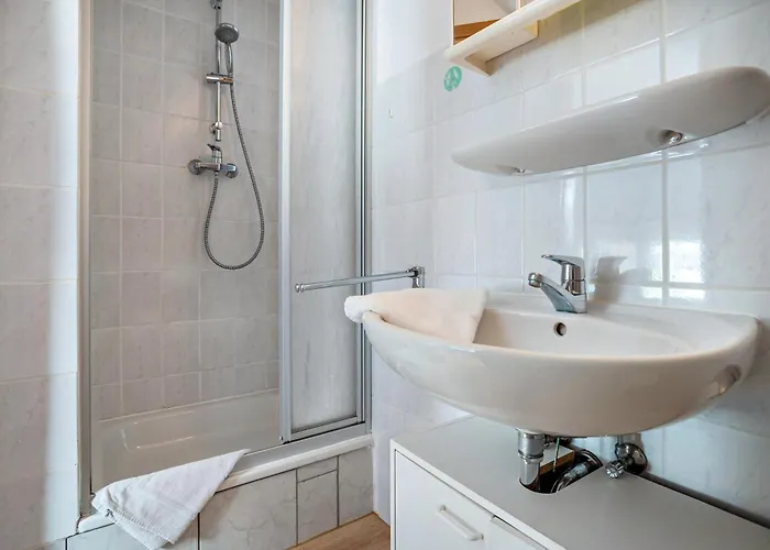 4 * Groß Zicker